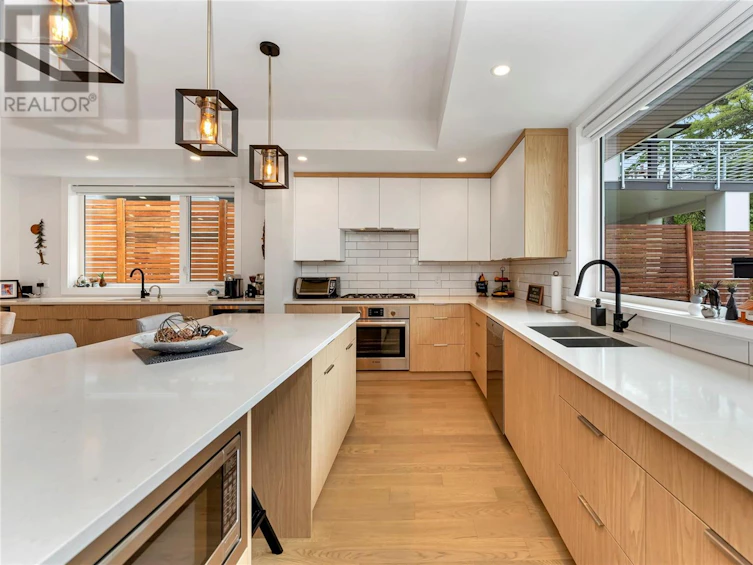 772 Harding Lane, Central Saanich, BC, V8M 2G2 - 18