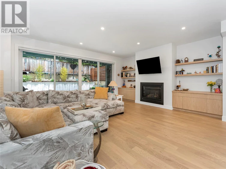 772 Harding Lane, Central Saanich, BC, V8M 2G2 - 22
