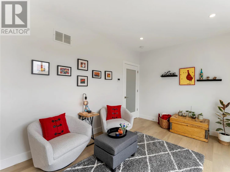772 Harding Lane, Central Saanich, BC, V8M 2G2 - 28