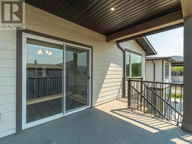 808 Crestline Street, Kamloops, BC, V2B 5X3 - 39