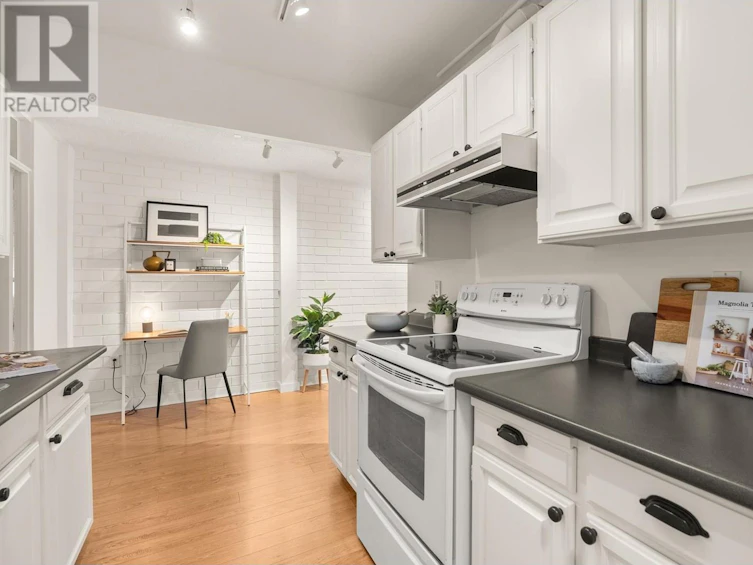 203-330 East 7th Avenue, Vancouver, BC, V5T 4K5 - 13
