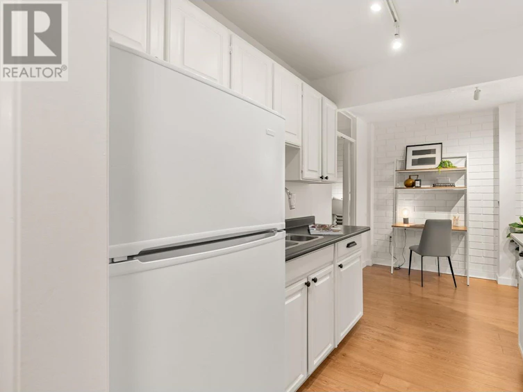 203-330 East 7th Avenue, Vancouver, BC, V5T 4K5 - 14