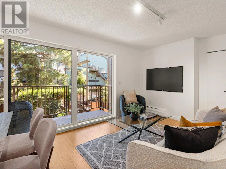 203-330 East 7th Avenue, Vancouver, BC, V5T 4K5 - 3