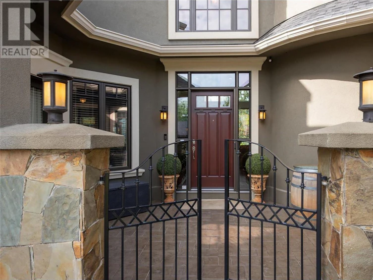 995 Westpoint Drive, Kelowna, BC, V1W 4Z9 - 13