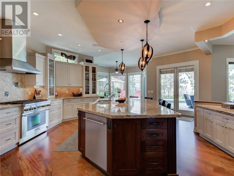 995 Westpoint Drive, Kelowna, BC, V1W 4Z9 - 24