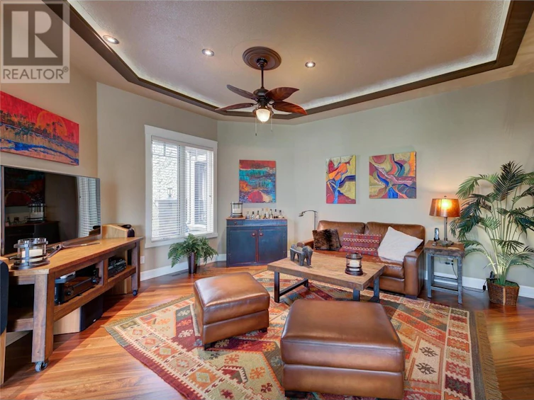 995 Westpoint Drive, Kelowna, BC, V1W 4Z9 - 30