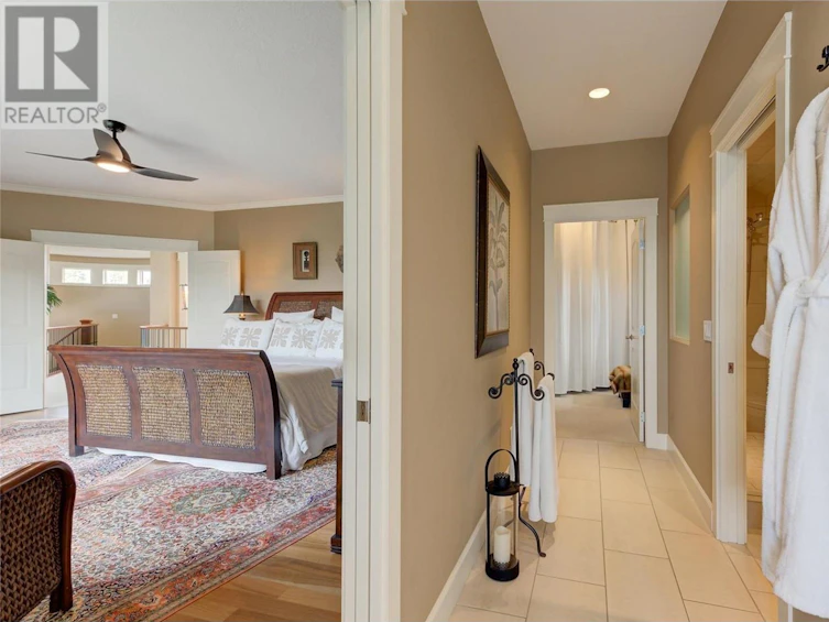 995 Westpoint Drive, Kelowna, BC, V1W 4Z9 - 47