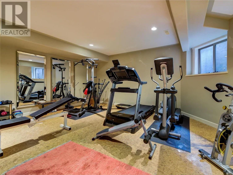 995 Westpoint Drive, Kelowna, BC, V1W 4Z9 - 58