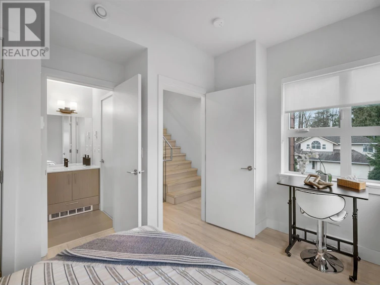 1710 Larson Road, North Vancouver, BC, V7M 2Z4 - 15