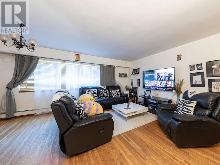 6831 Arcola Street, Burnaby, BC, V5E 1H4 - 9