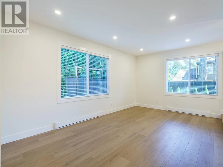 2582 Burian Drive, Coquitlam, BC, V3K 5W9 - 13