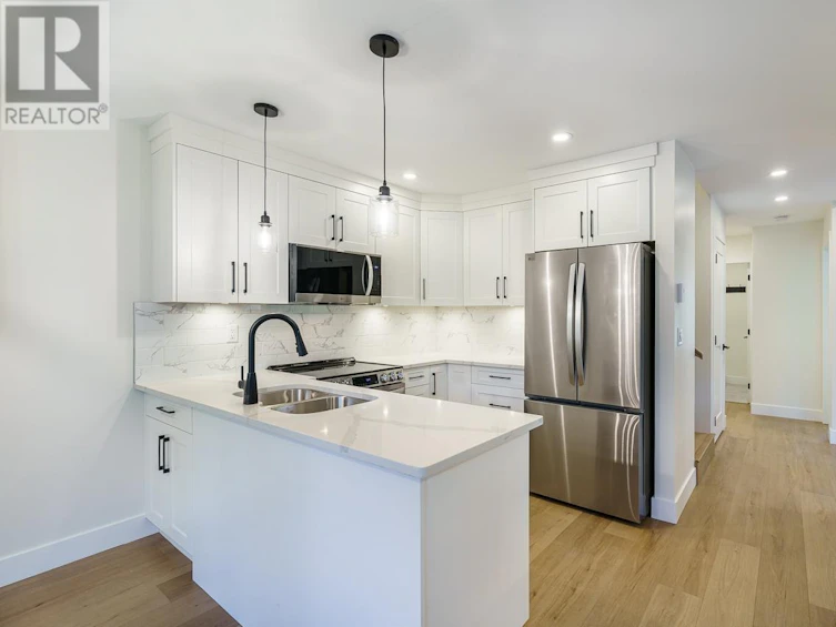 2582 Burian Drive, Coquitlam, BC, V3K 5W9 - 23