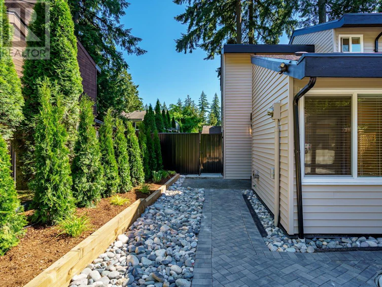 2582 Burian Drive, Coquitlam, BC, V3K 5W9 - 36