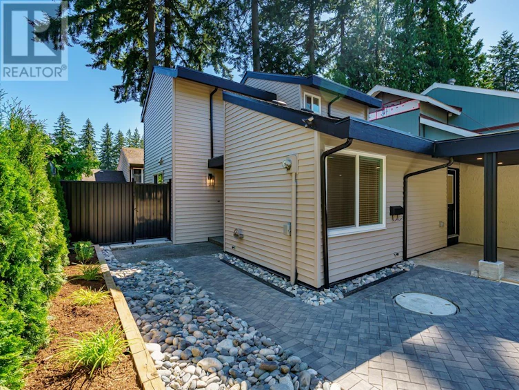 2582 Burian Drive, Coquitlam, BC, V3K 5W9 - 37