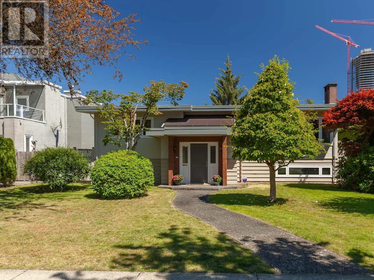 5588 Willow Street, Vancouver, BC, V5Z 3S4 - 4