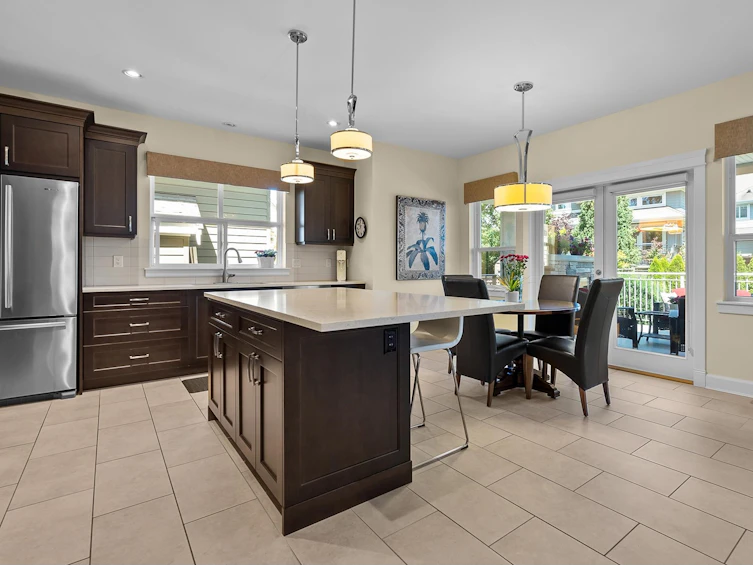 16525 10 Avenue, Surrey, BC, V4A 9S1 - 11