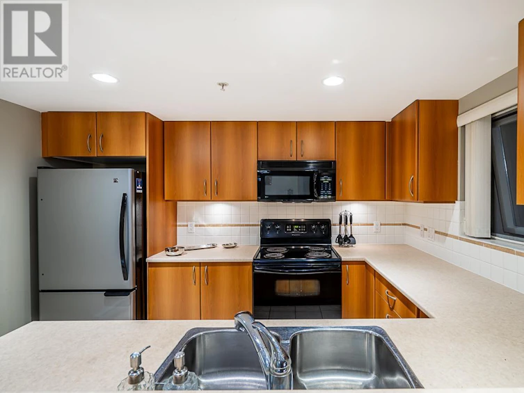 1105-235 Guildford Way, Port Moody, BC, V3H 5L8 - 14