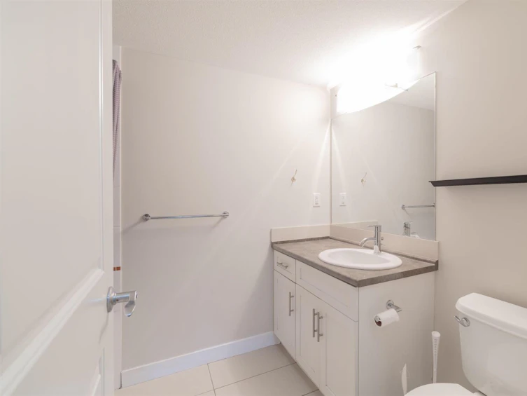 202-46289 Yale Road, Chilliwack, BC, V2P 0B9 - 13