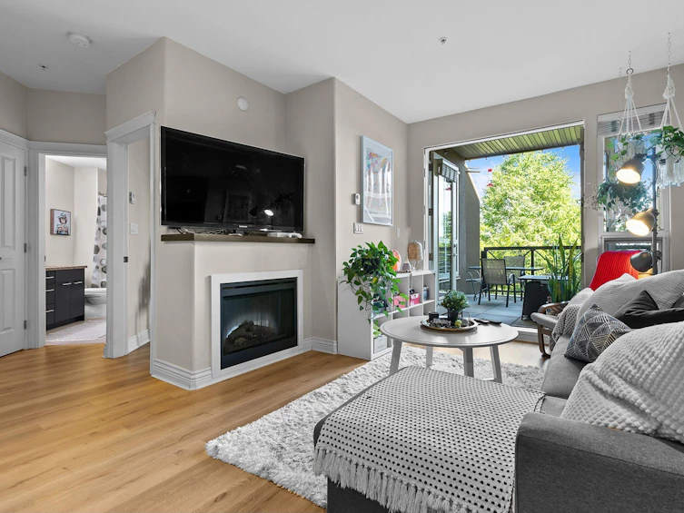 205-2970 King George, Surrey, BC, V4P 0E6 - 12