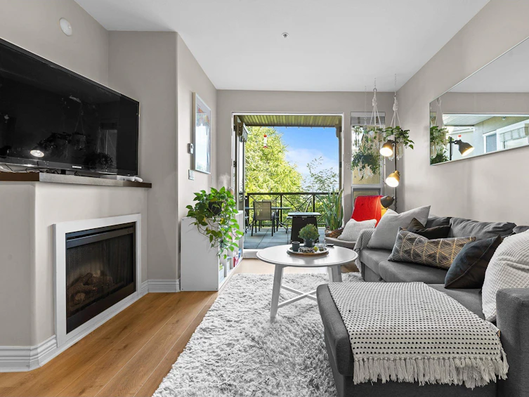 205-2970 King George, Surrey, BC, V4P 0E6 - 13