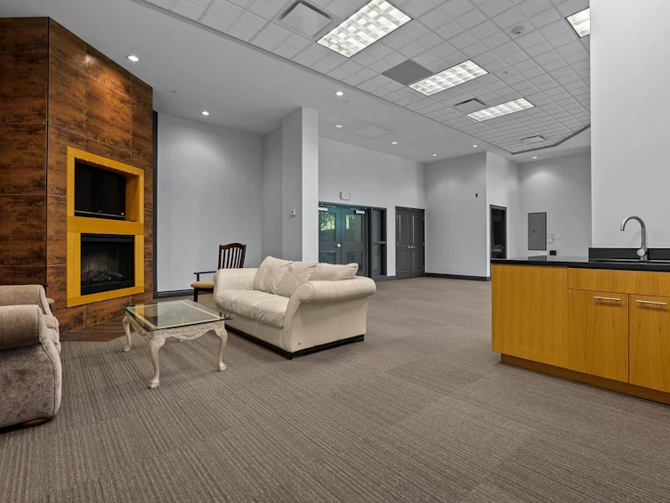 205-2970 King George, Surrey, BC, V4P 0E6 - 28