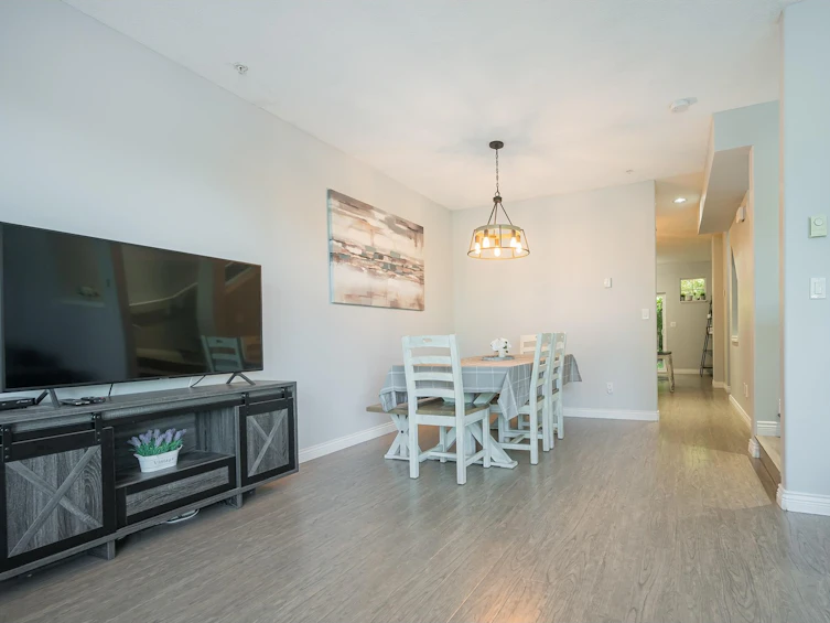 144-20449 66, Langley, BC, V2Y 3C1 - 20