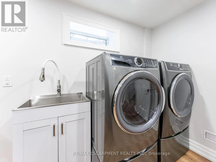 1245 Sycamore Drive, Burlington, ON, L7M 1G8 - 29