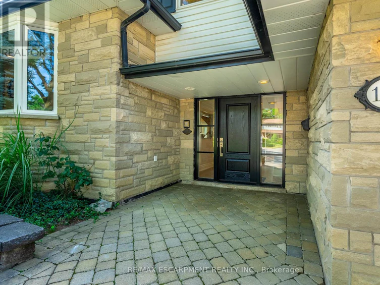 1245 Sycamore Drive, Burlington, ON, L7M 1G8 - 3