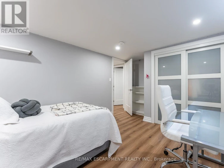 1245 Sycamore Drive, Burlington, ON, L7M 1G8 - 31