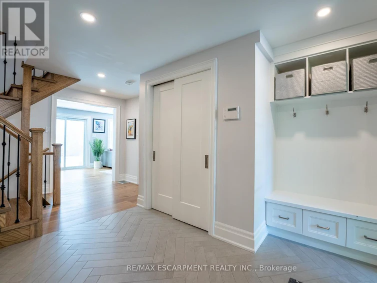 1245 Sycamore Drive, Burlington, ON, L7M 1G8 - 5