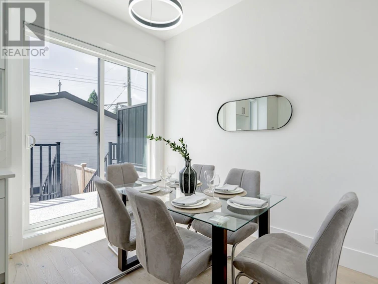 2650 East 25 Avenue, Vancouver, BC, V5R 1H5 - 11
