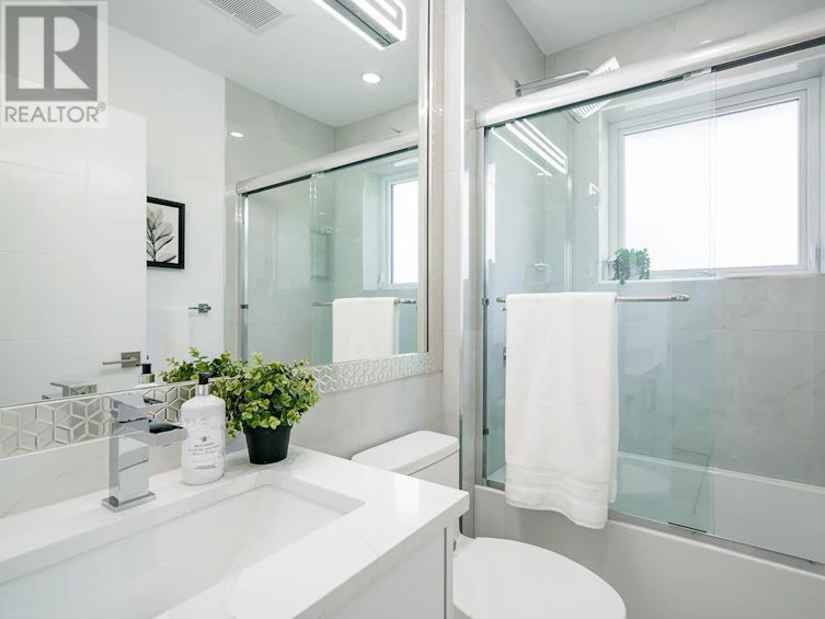 2650 East 25 Avenue, Vancouver, BC, V5R 1H5 - 18