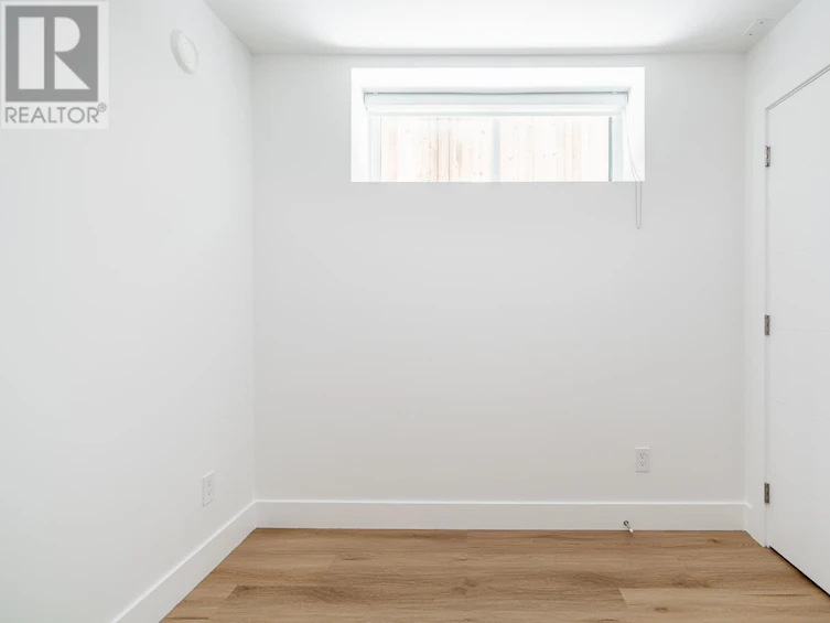 2650 East 25 Avenue, Vancouver, BC, V5R 1H5 - 24