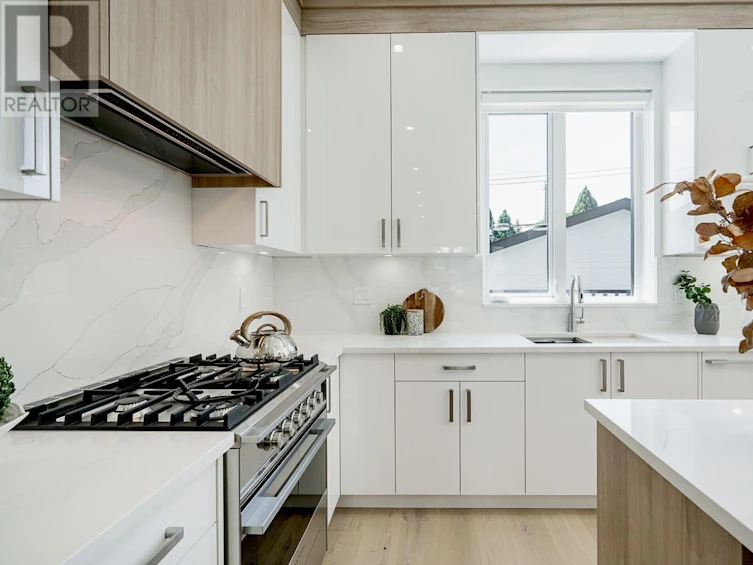 2650 East 25 Avenue, Vancouver, BC, V5R 1H5 - 7