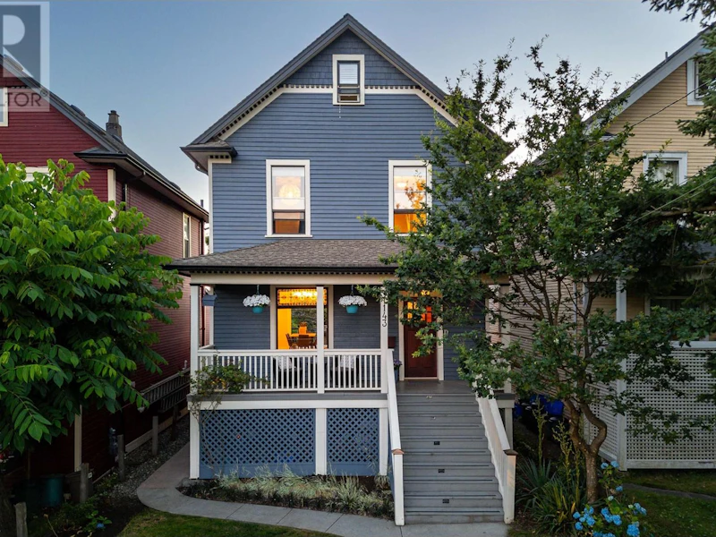 1143 Ridgeway Avenue, North Vancouver BC V7L 3R6