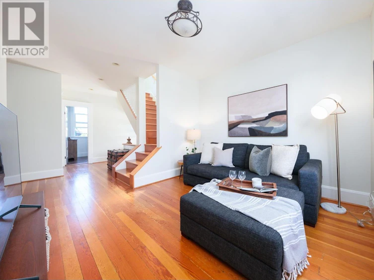 1143 Ridgeway Avenue, North Vancouver, BC, V7L 3R6 - 18