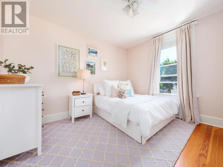 1143 Ridgeway Avenue, North Vancouver, BC, V7L 3R6 - 21