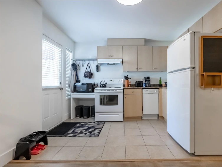 6690 193a Street, Surrey, BC, V4N 0C1 - 32