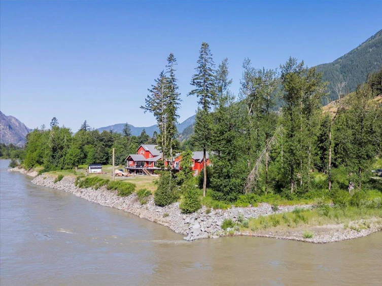 20808 Landstrom Road, Hope, BC, V0X 1L3 - 15