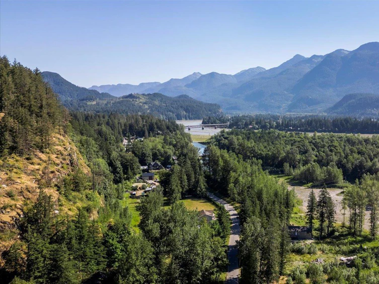 20808 Landstrom Road, Hope, BC, V0X 1L3 - 10
