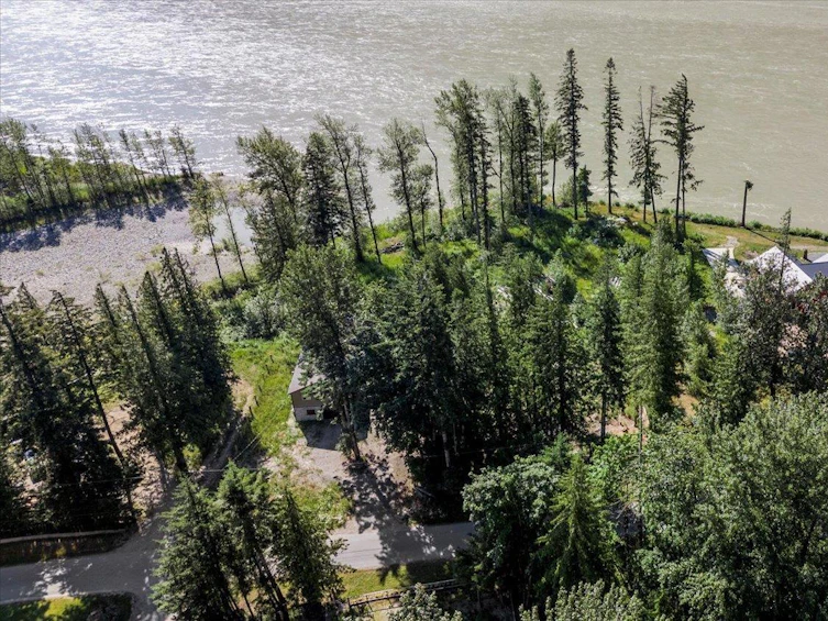 20808 Landstrom Road, Hope, BC, V0X 1L3 - 14