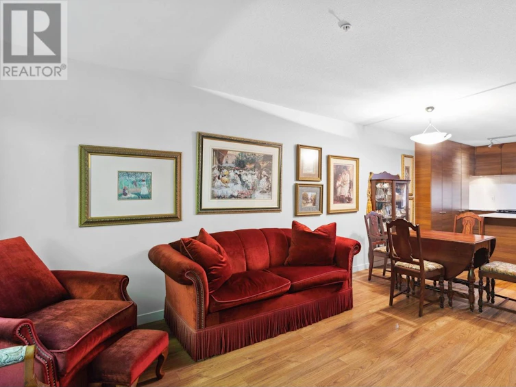 203-1679 Lloyd Avenue, North Vancouver, BC, V7P 0A9 - 14