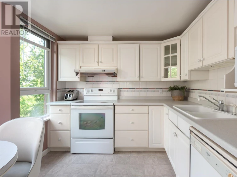 602-6152 Kathleen Avenue, Burnaby, BC, V5H 4K8 - 8