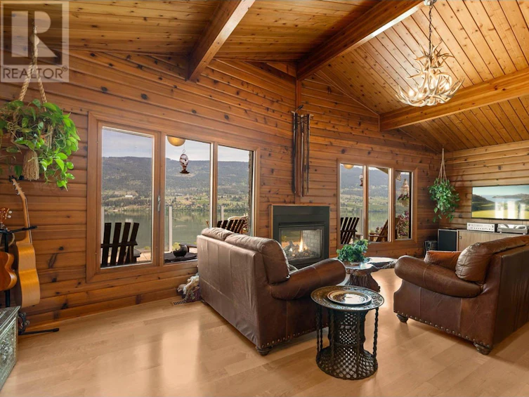 15230 Old Mission Road, Lake Country, BC, V4V 2G5 - 2
