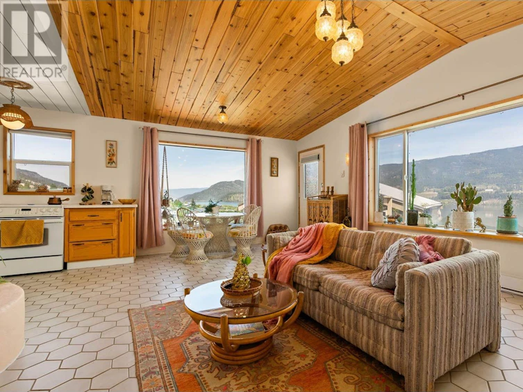 15230 Old Mission Road, Lake Country, BC, V4V 2G5 - 32