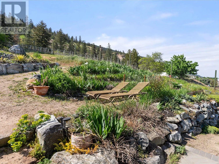 15230 Old Mission Road, Lake Country, BC, V4V 2G5 - 55