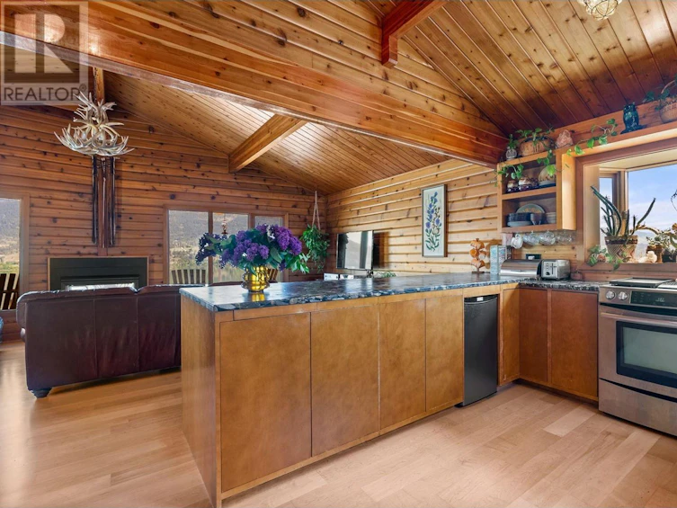 15230 Old Mission Road, Lake Country, BC, V4V 2G5 - 8
