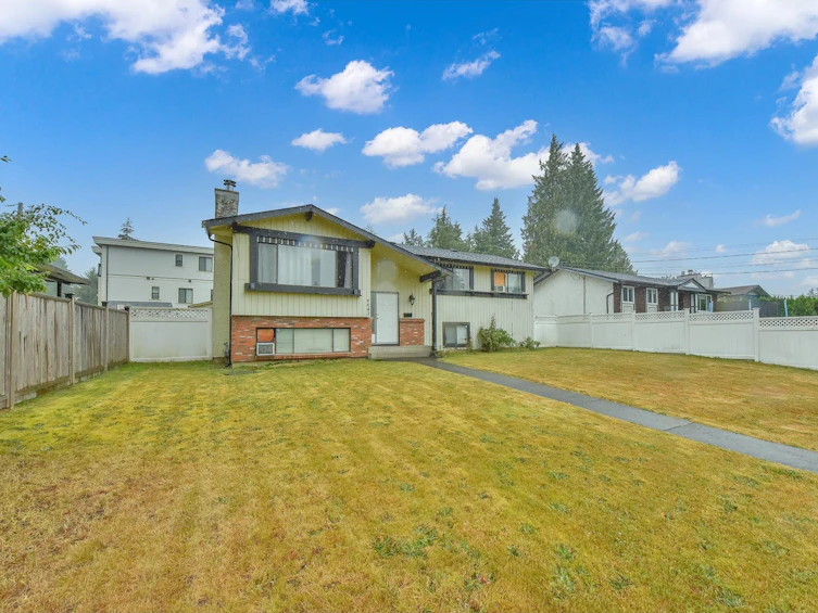 6643 132, Surrey, BC, V3W 4L7 - 2