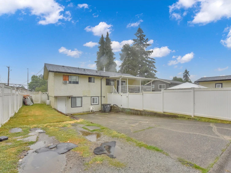 6643 132, Surrey, BC, V3W 4L7 - 4