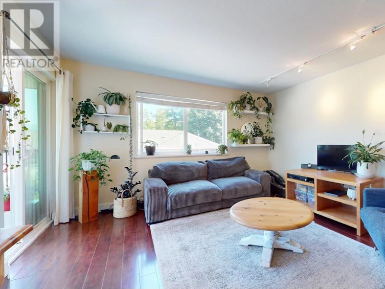 E201-40180 Willow Crescent, Squamish, BC, V8B 0M3 - 8